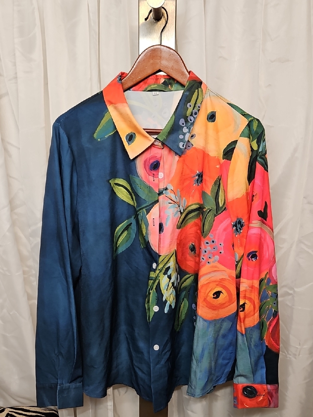 SHEIN- Womens Floral Button-Up Shirt in Navy and Orange Floral- Designer Style